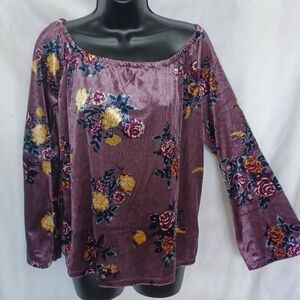 NWT It’s Our Time Women’s Off The Shoulder Too